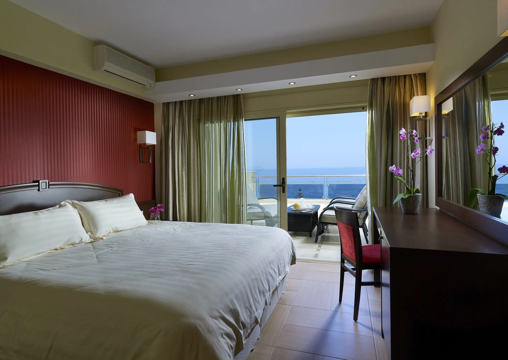 Macaris Suites & Spa gallery image 9