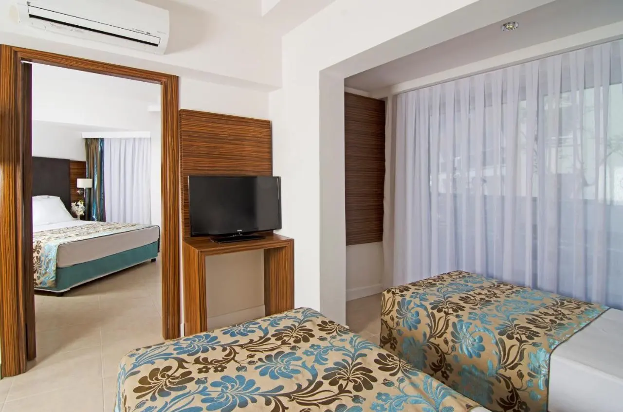 Palm Wings Beach Resort & Spa Kusadasi gallery image 18