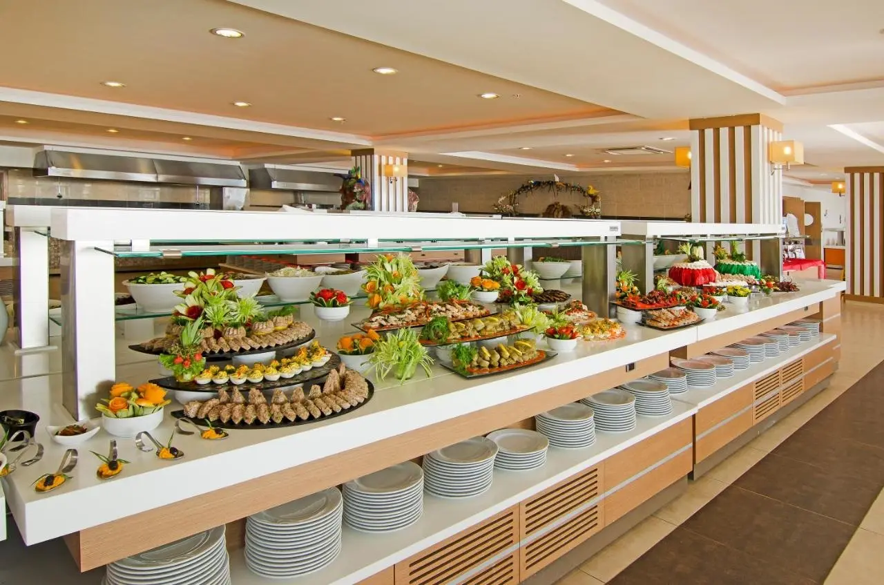 Palm Wings Beach Resort & Spa Kusadasi gallery image 9