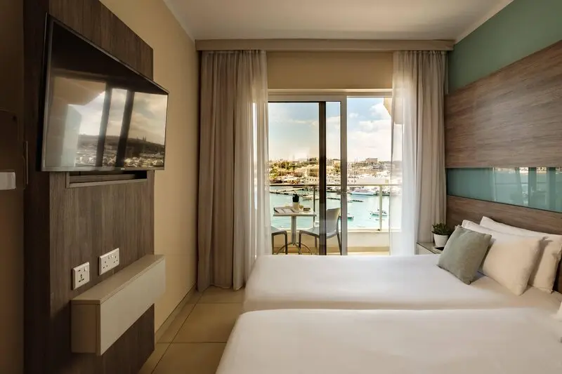 115 The Strand Hotel & Suites gallery image 24