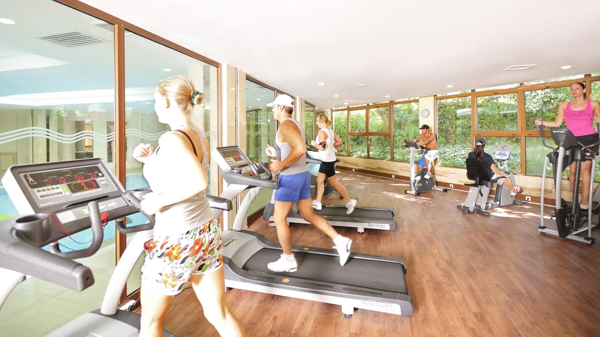 Samara Hotel gallery image 17