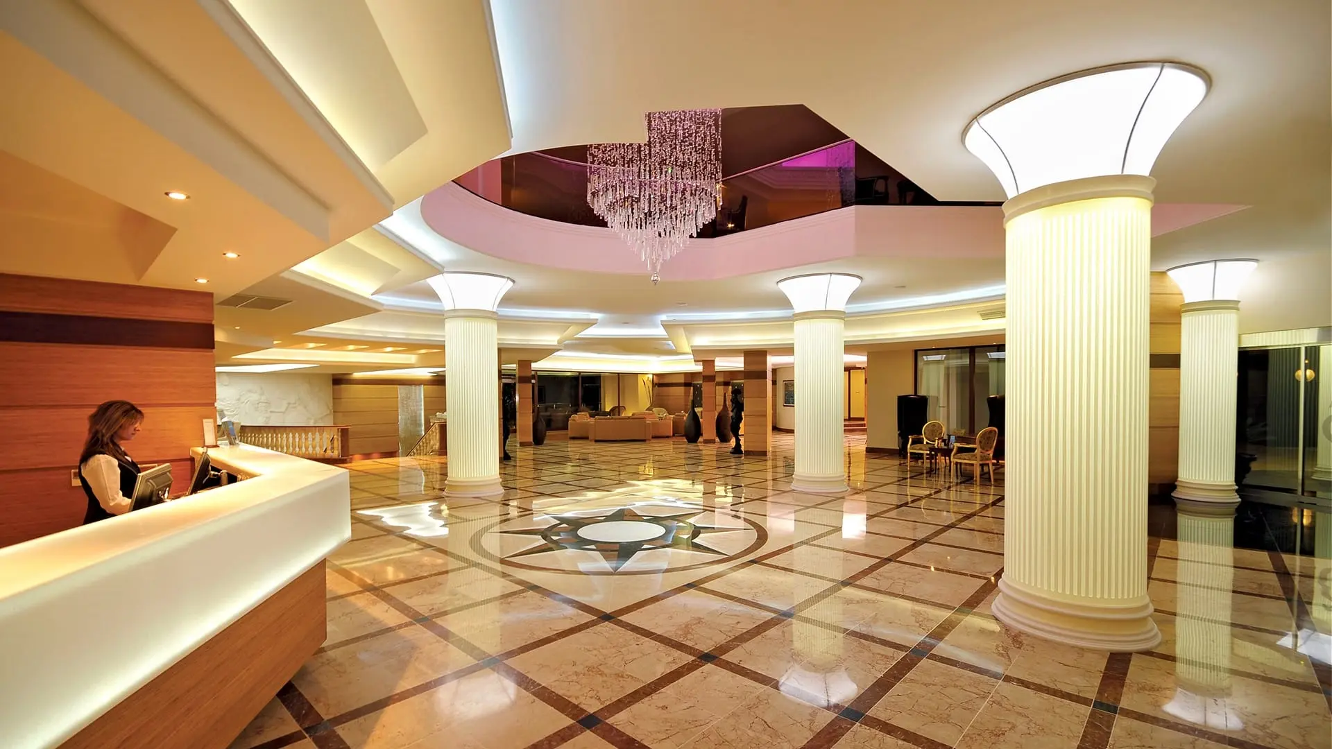 Samara Hotel gallery image 2