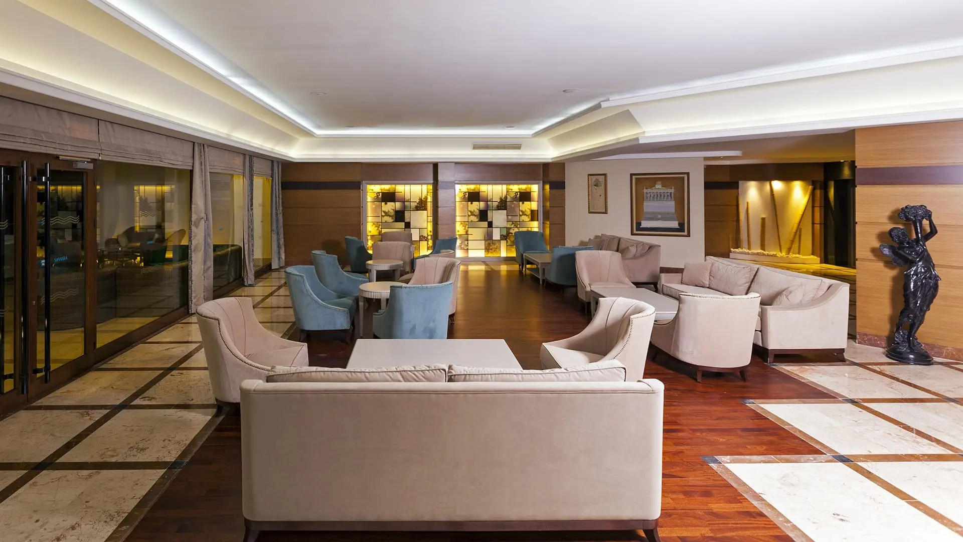 Samara Hotel gallery image 3