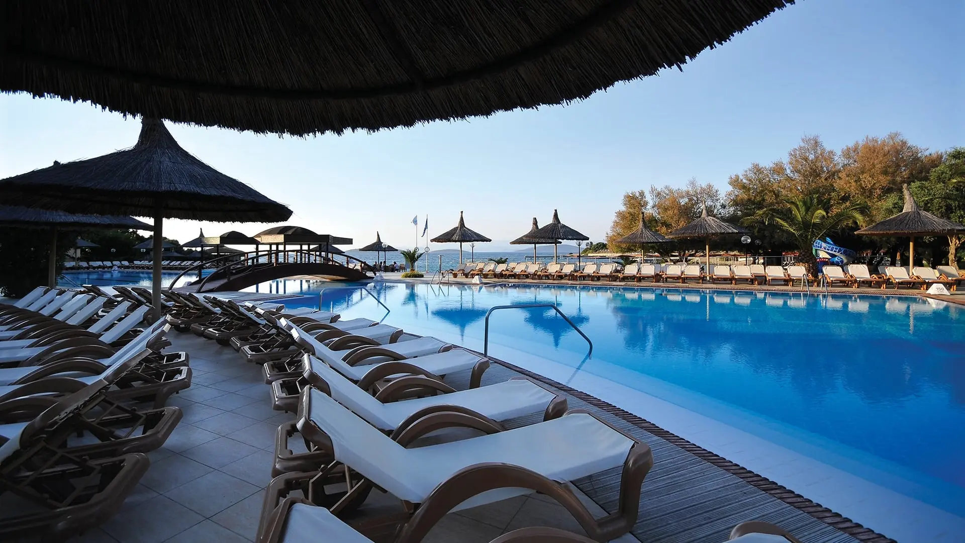 Samara Hotel gallery image 8