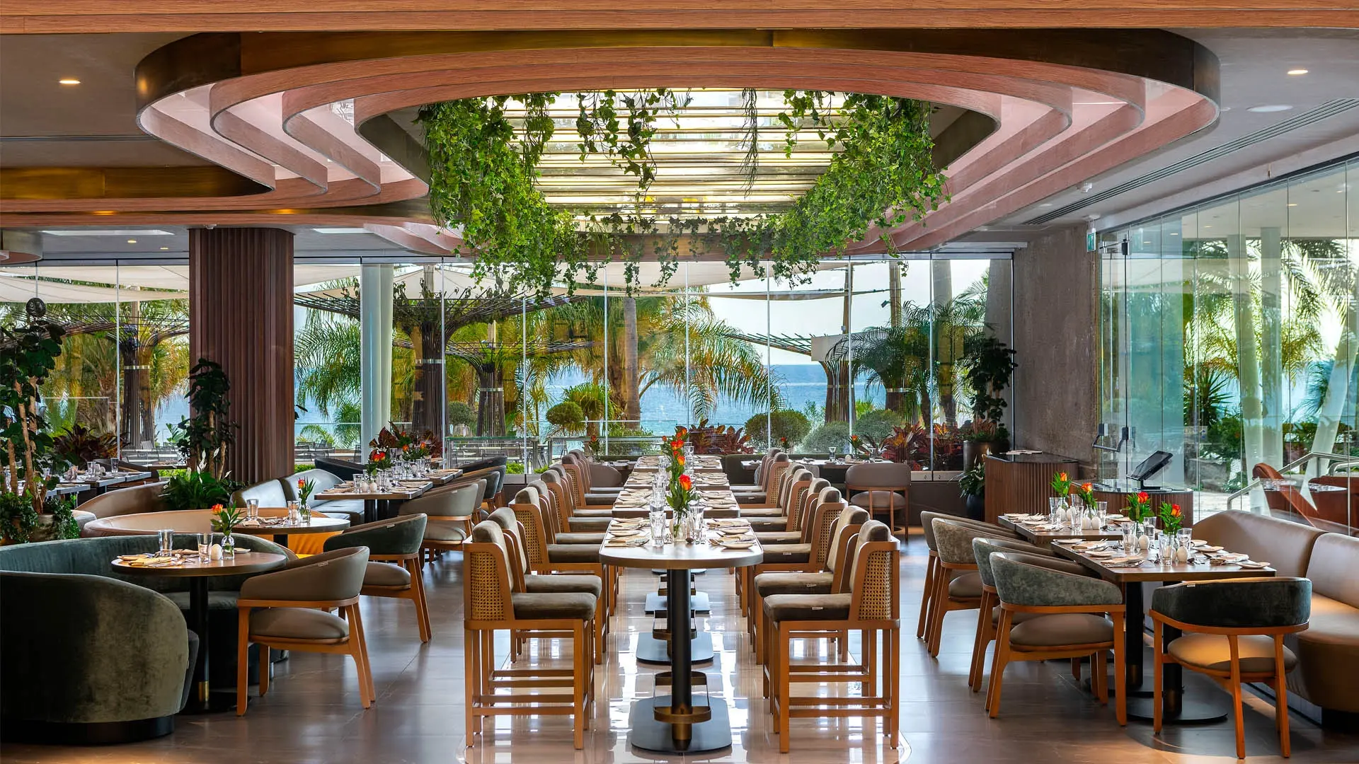 Amathus Beach Hotel gallery image 11