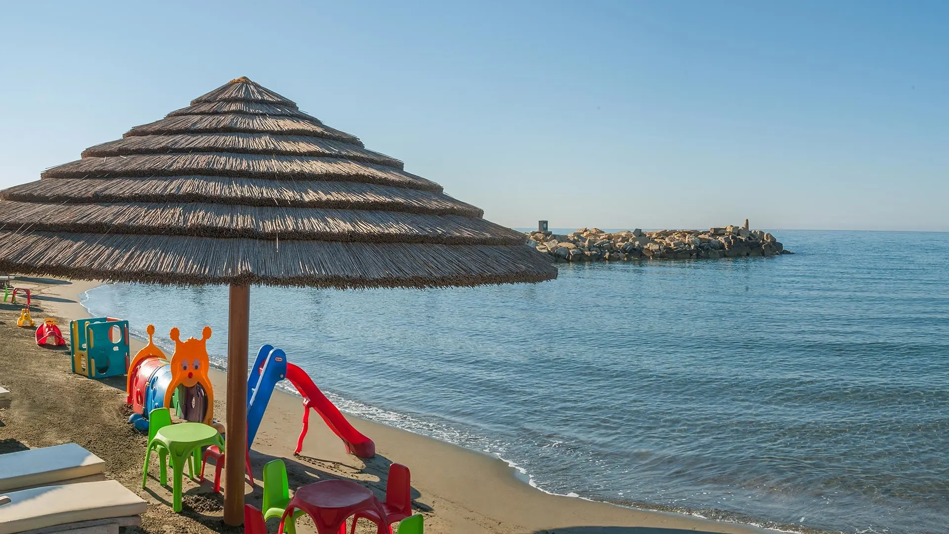 Amathus Beach Hotel gallery image 23