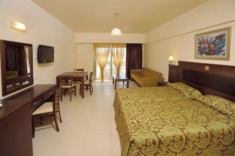 Euronapa Hotel Apartments gallery image 8