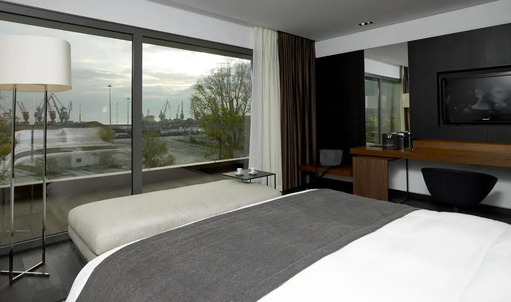The Met Hotel gallery image 12