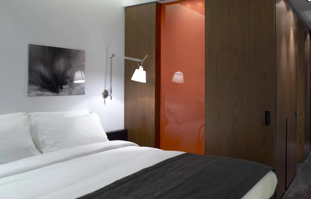 The Met Hotel gallery image 9