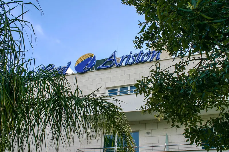 Royal Ariston Hotel gallery image 1