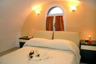 Bella Santorini gallery image 7