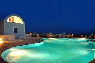 Bella Santorini gallery image 1