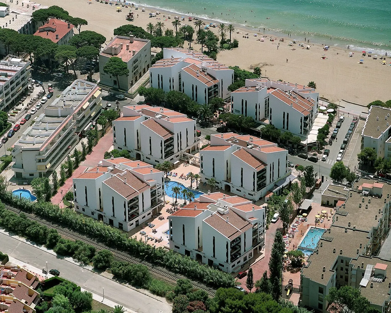 Pins Platja Apartments gallery image 8