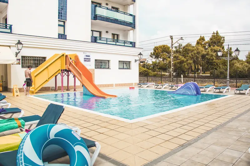 Pins Platja Apartments gallery image 2