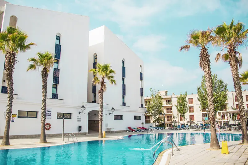 Pins Platja Apartments gallery image 5