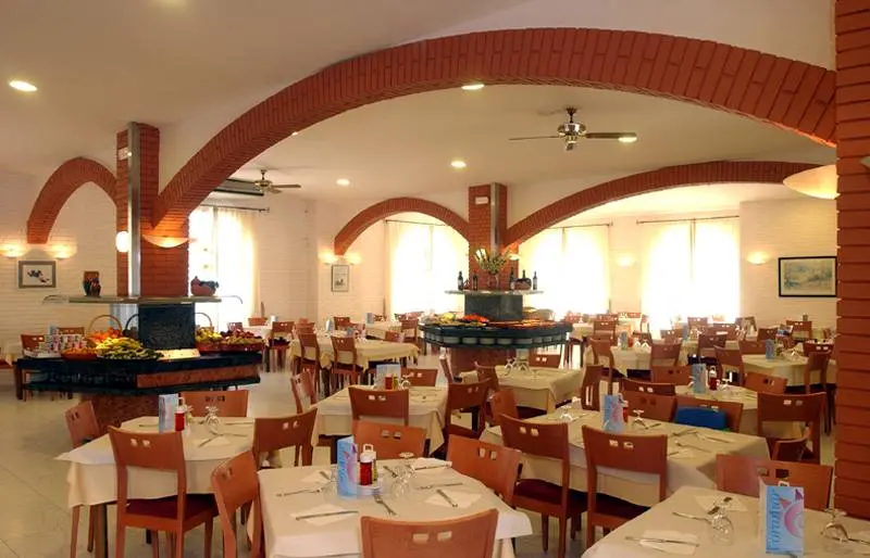 Voramar Apartments gallery image 9