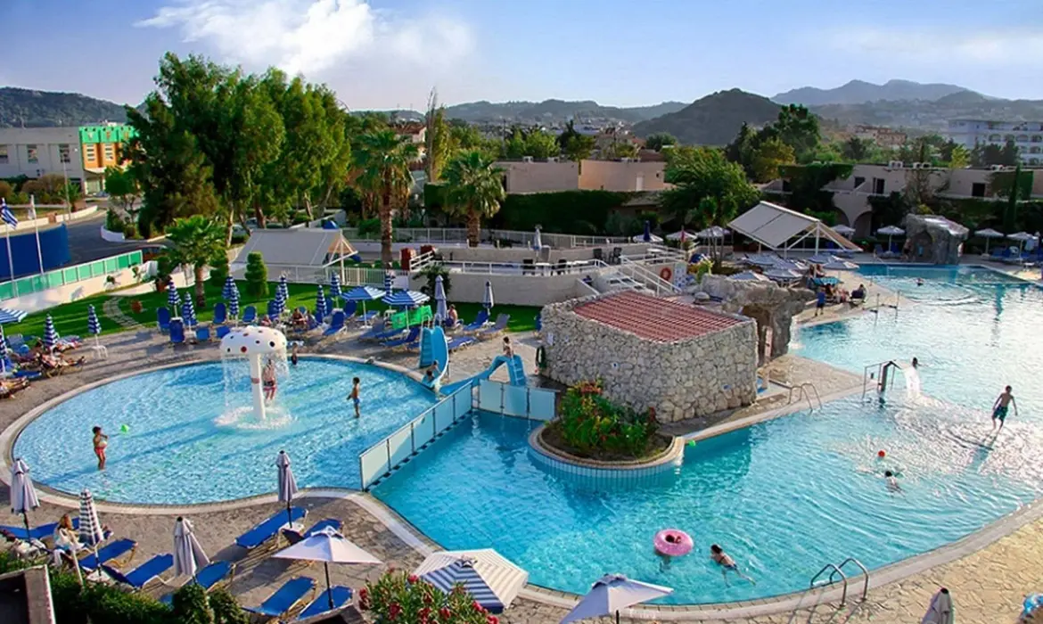 Sun Palace Hotel