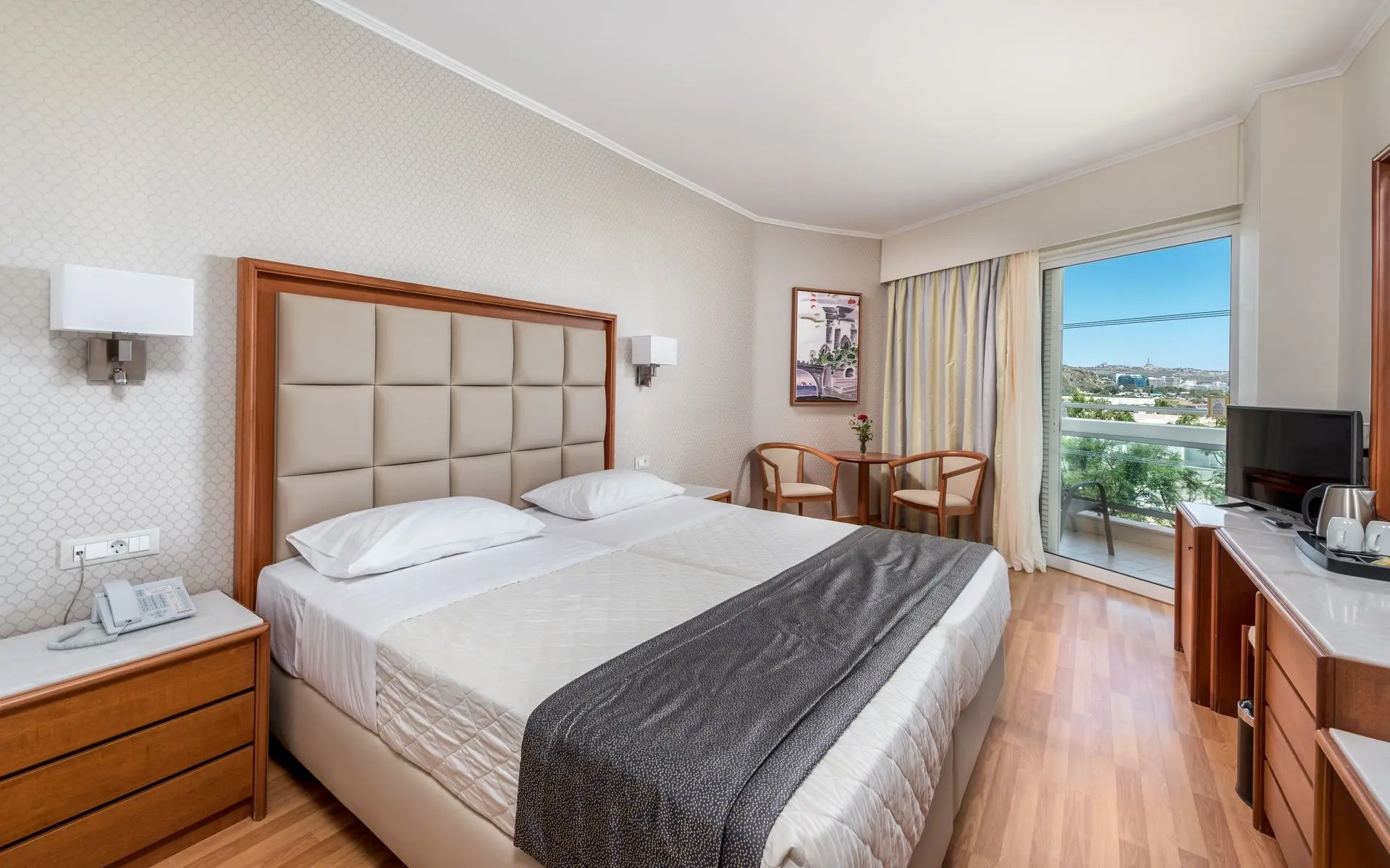 Apollo Beach Hotel gallery image 10