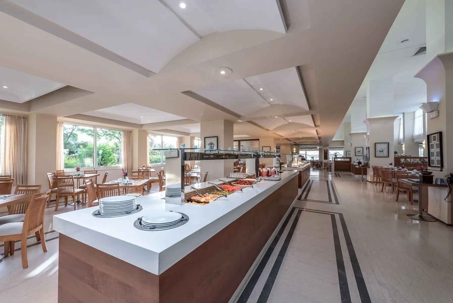 Apollo Beach Hotel gallery image 6