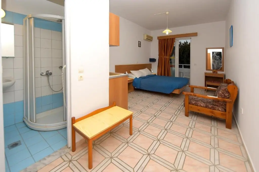 Anixis Apartments gallery image 9