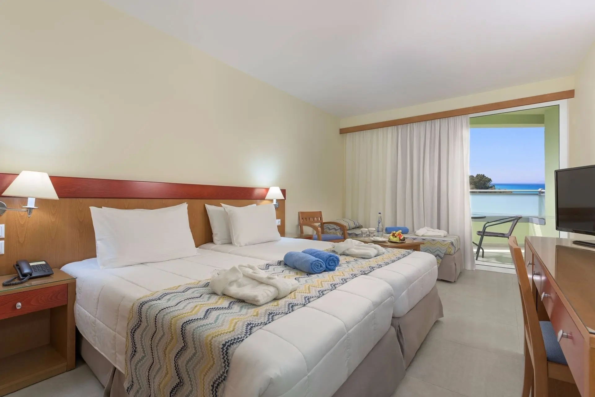 Avra Beach Resort Hotel gallery image 28