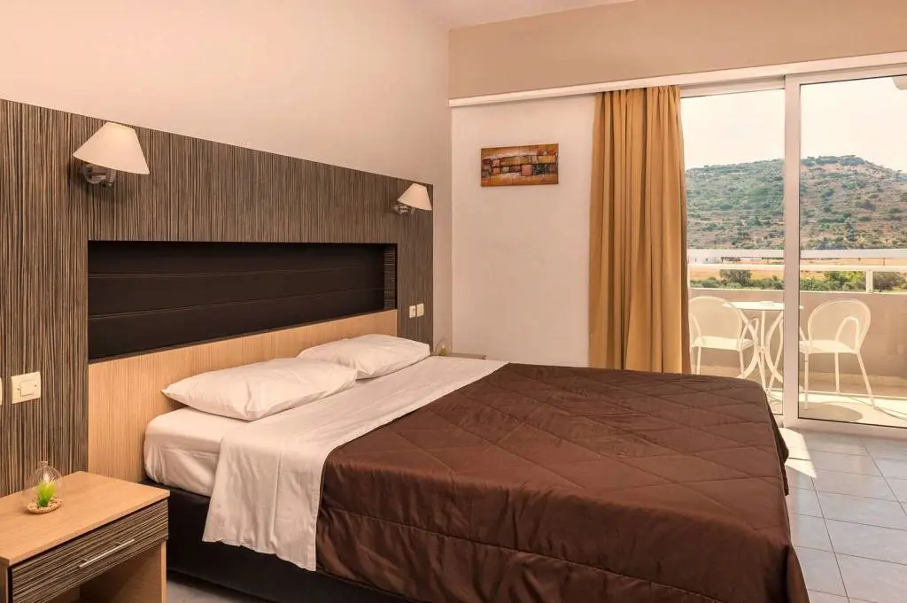 Zoes Hotel gallery image 12
