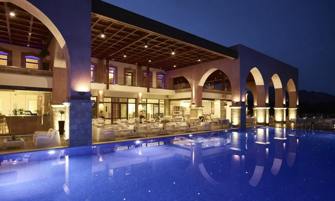 Boutique 5 Hotel & Spa