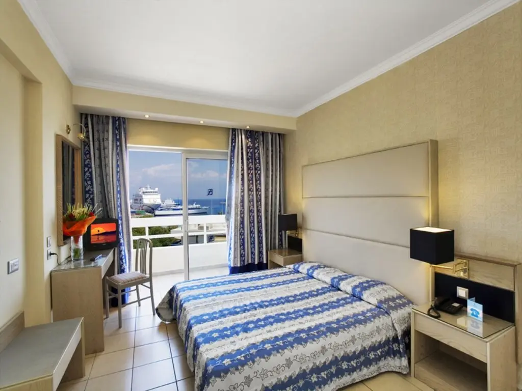 Athineon Hotel gallery image 10