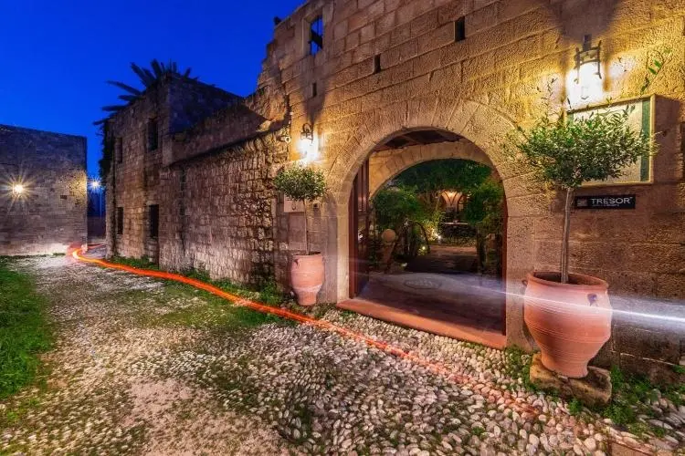 Avalon Boutique  Hotel gallery image 1