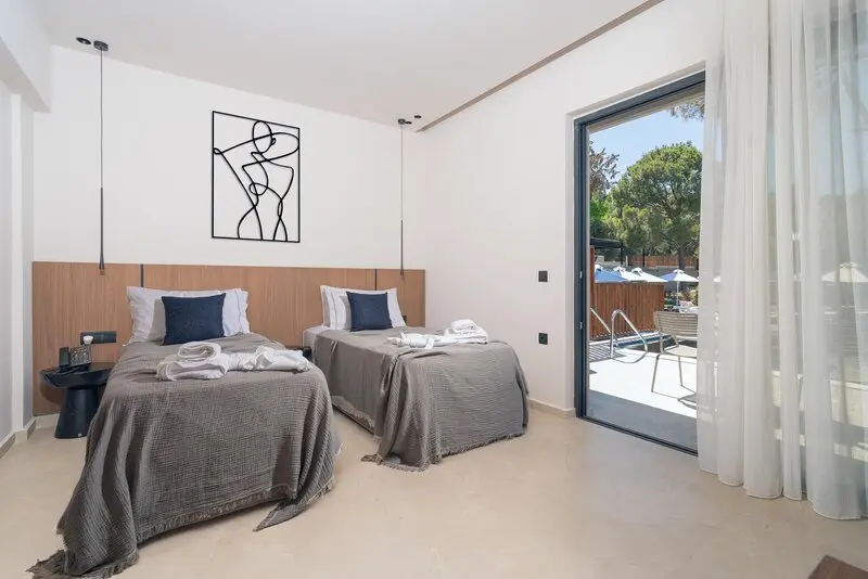 Achousa Hotel gallery image 9