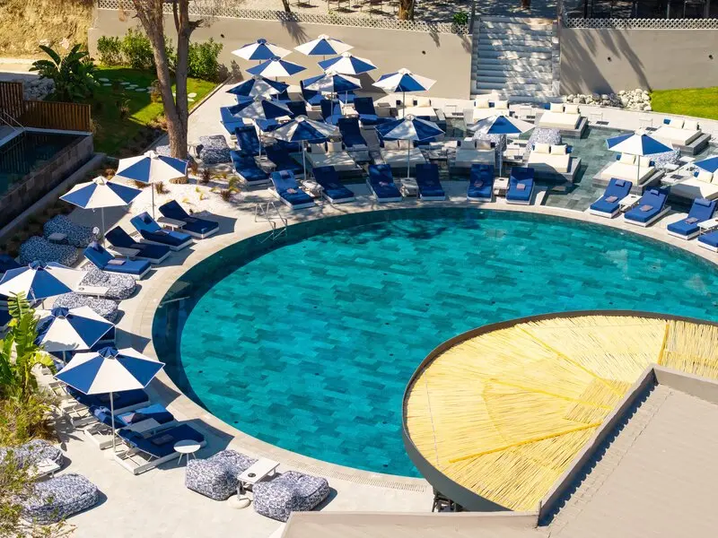 Achousa Hotel gallery image 2