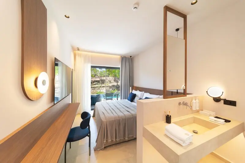 Achousa Hotel gallery image 11