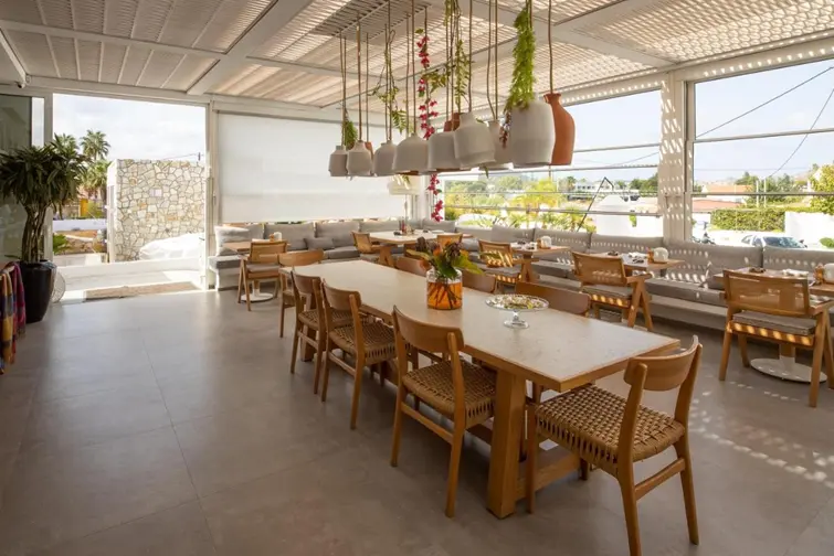 Kouros Exclusive gallery image 6