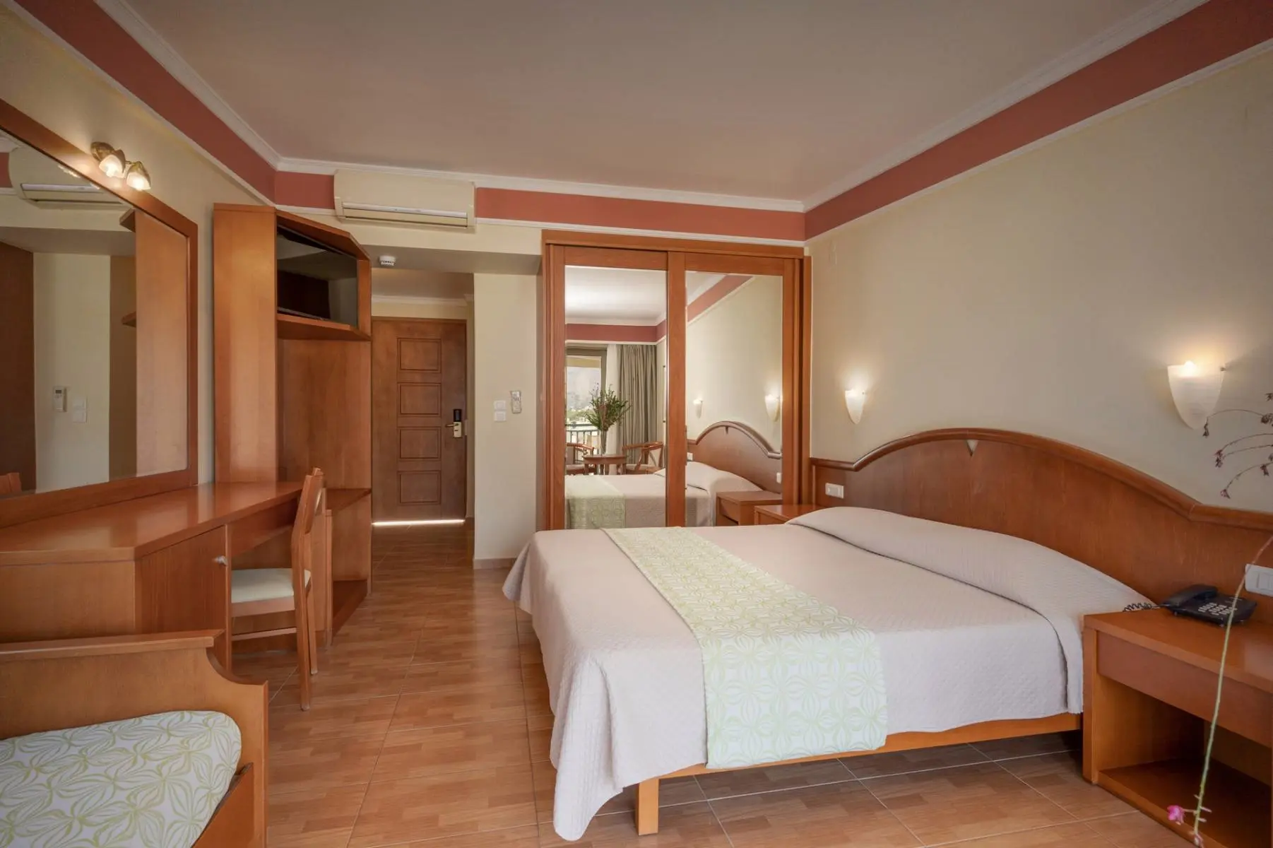 Hydramis Palace Beach Resort gallery image 10