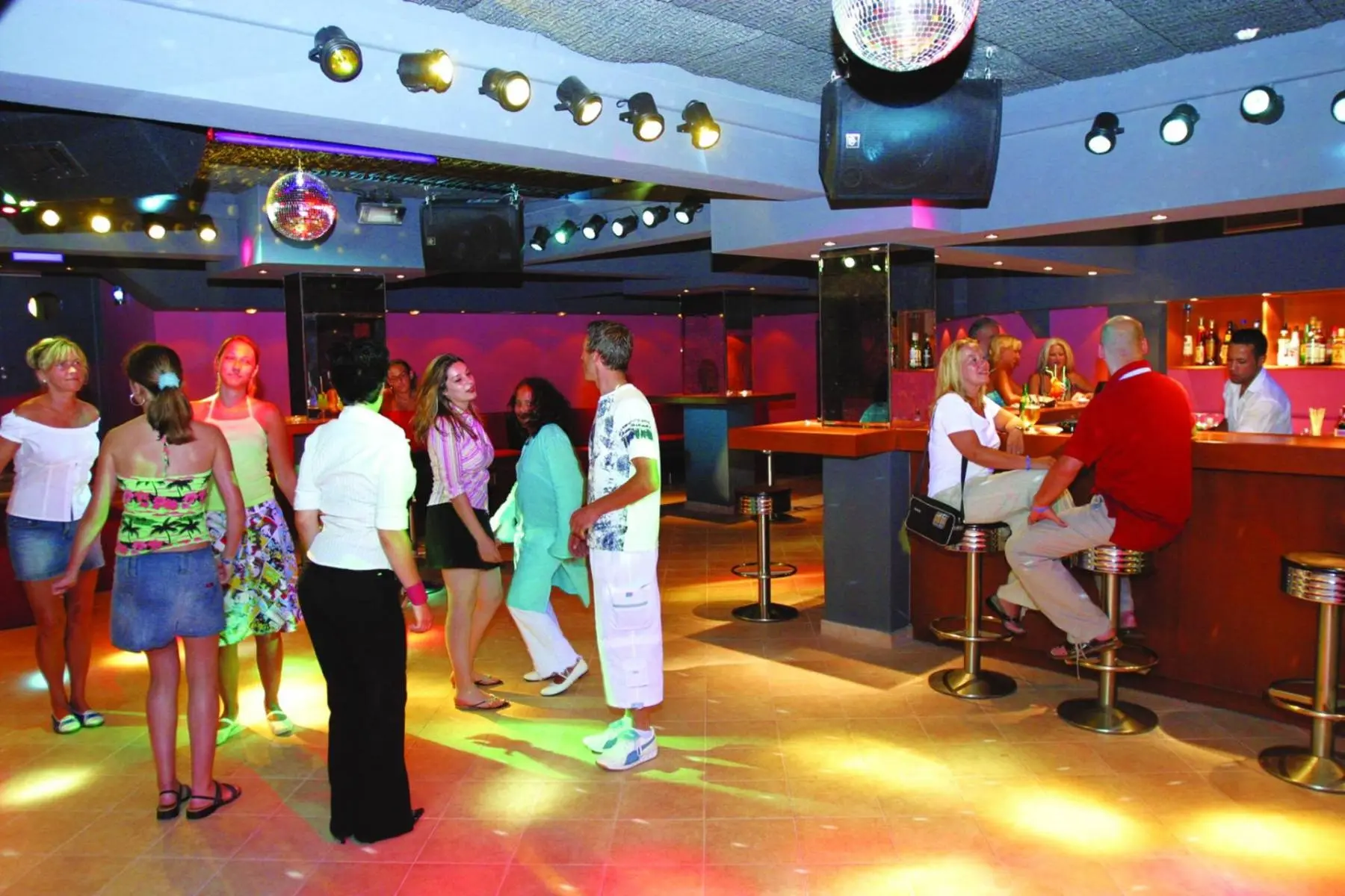 Hydramis Palace Beach Resort gallery image 4