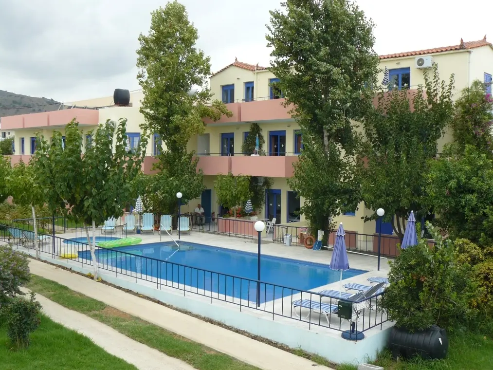 Leonidas Aparthotel