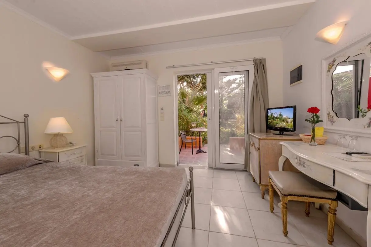 Orpheas Hotel gallery image 12