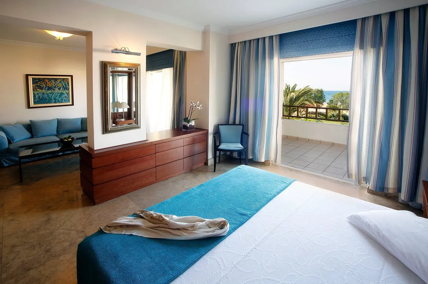 Pilot Beach Resort Hotel gallery image 11