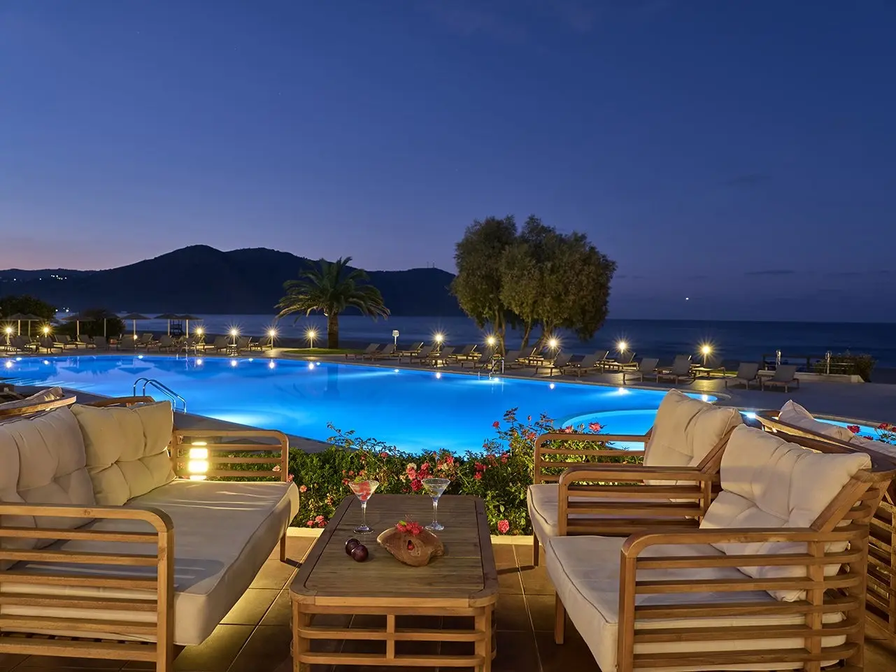 Pilot Beach Resort Hotel gallery image 2