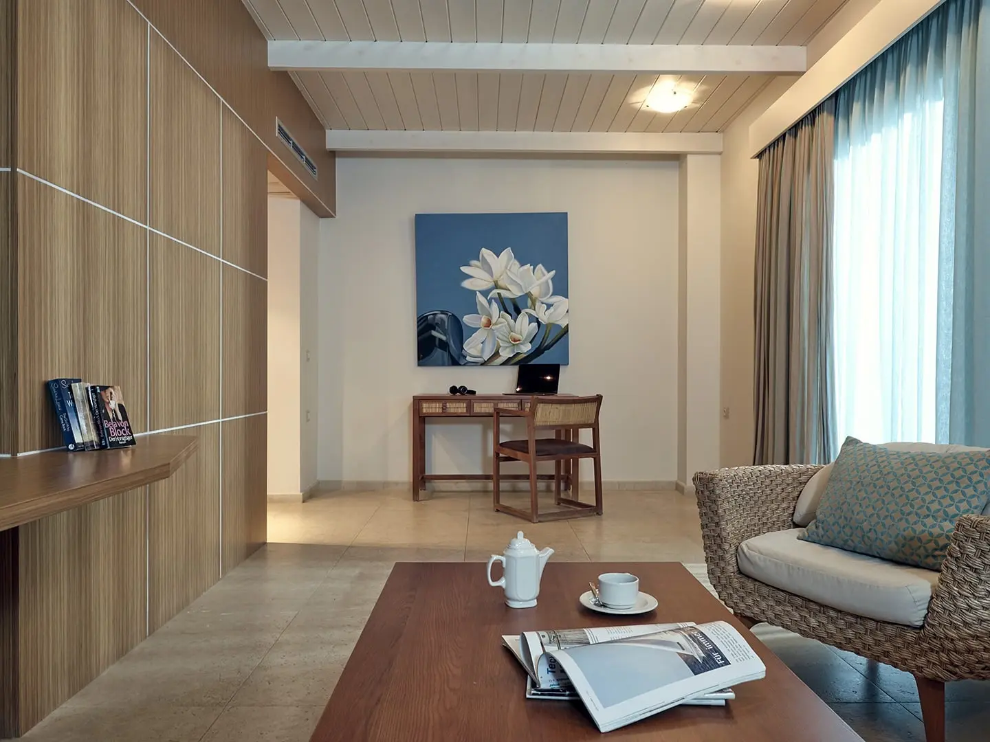 Pilot Beach Resort Hotel gallery image 9