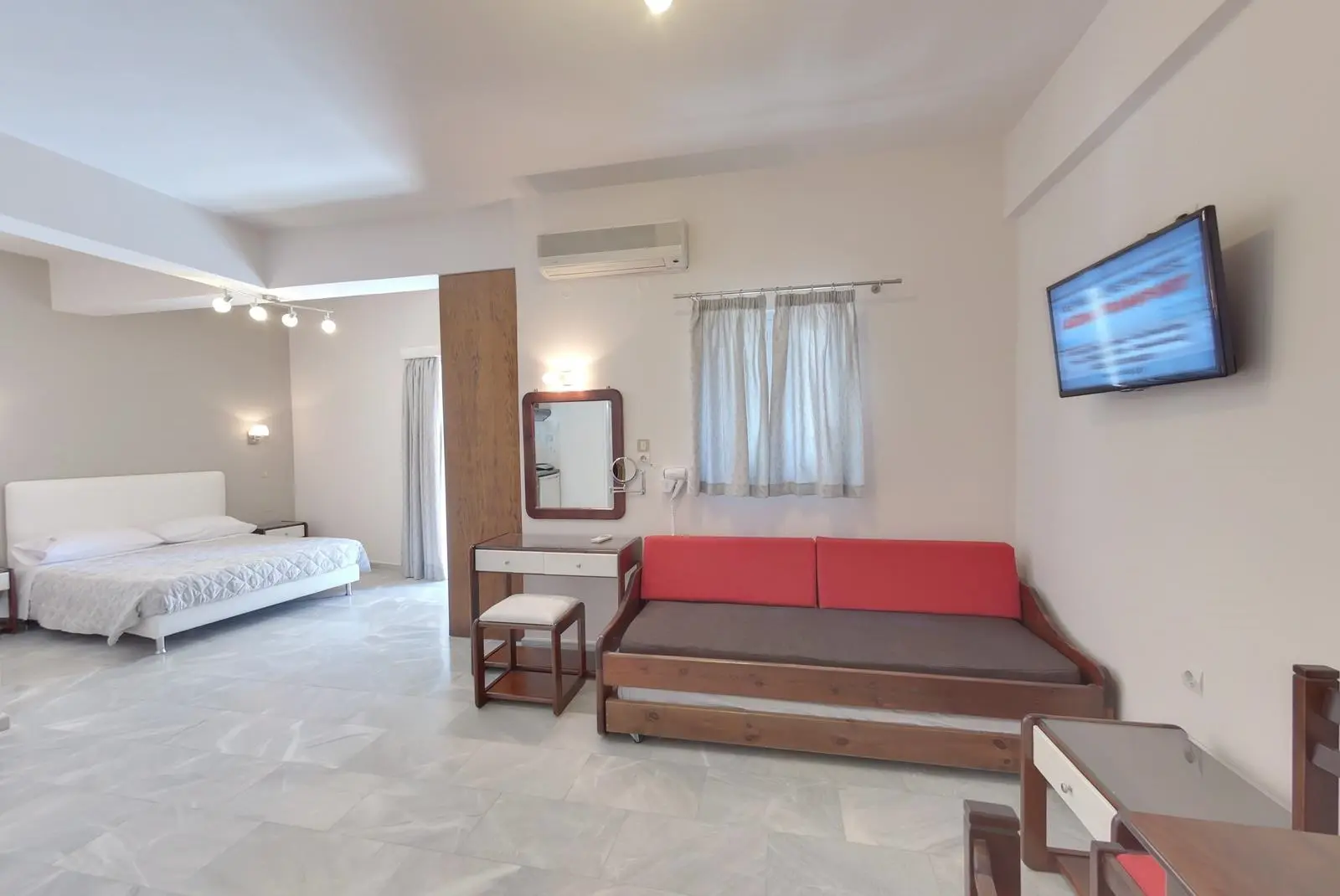 Tarra Apartments gallery image 5