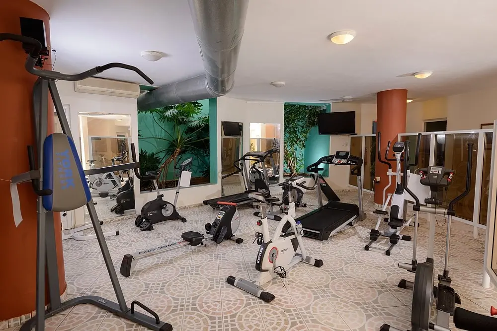 Vantaris Beach Hotel gallery image 16