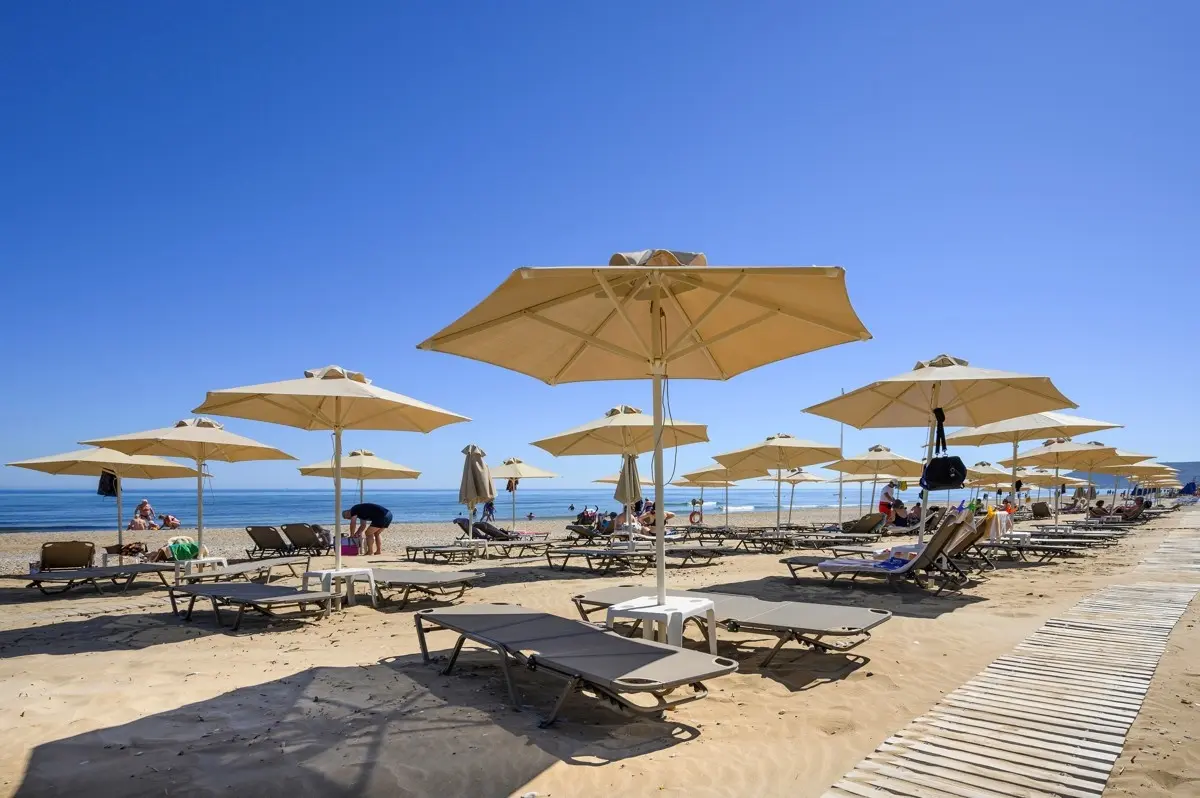 Vantaris Beach Hotel gallery image 5