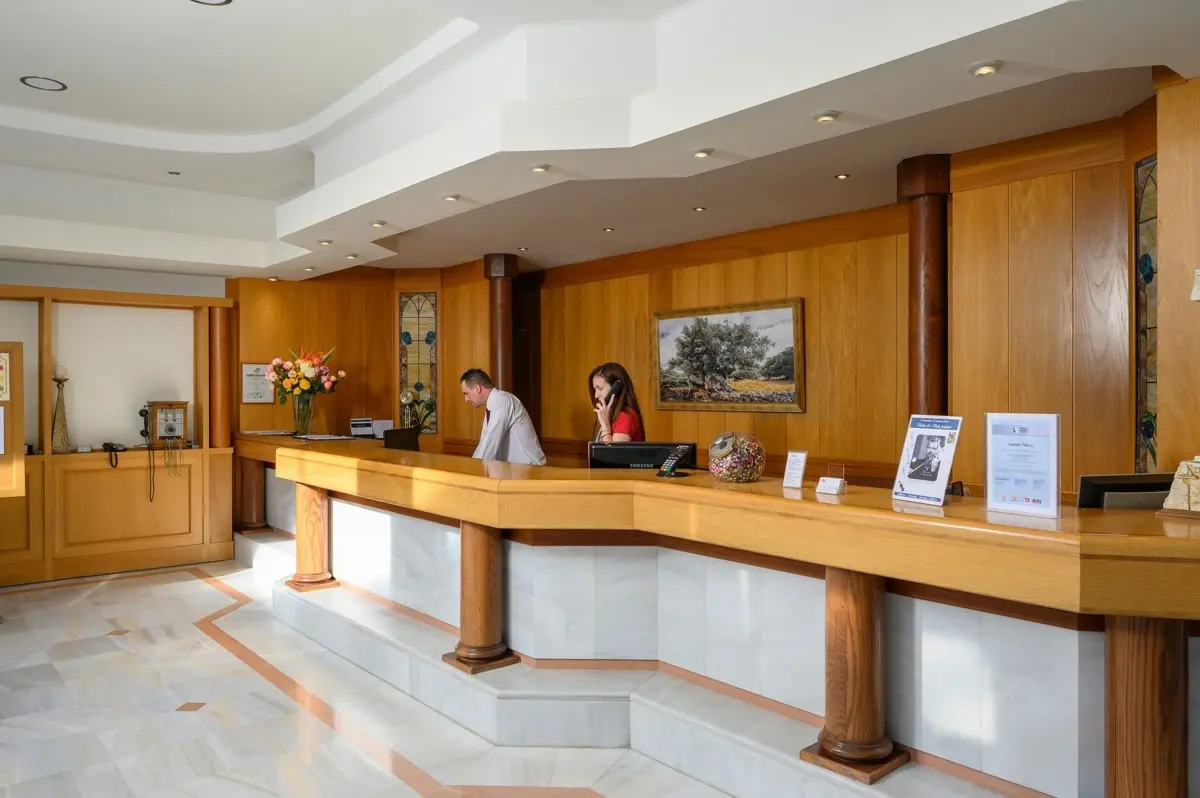 Vantaris Beach Hotel gallery image 7