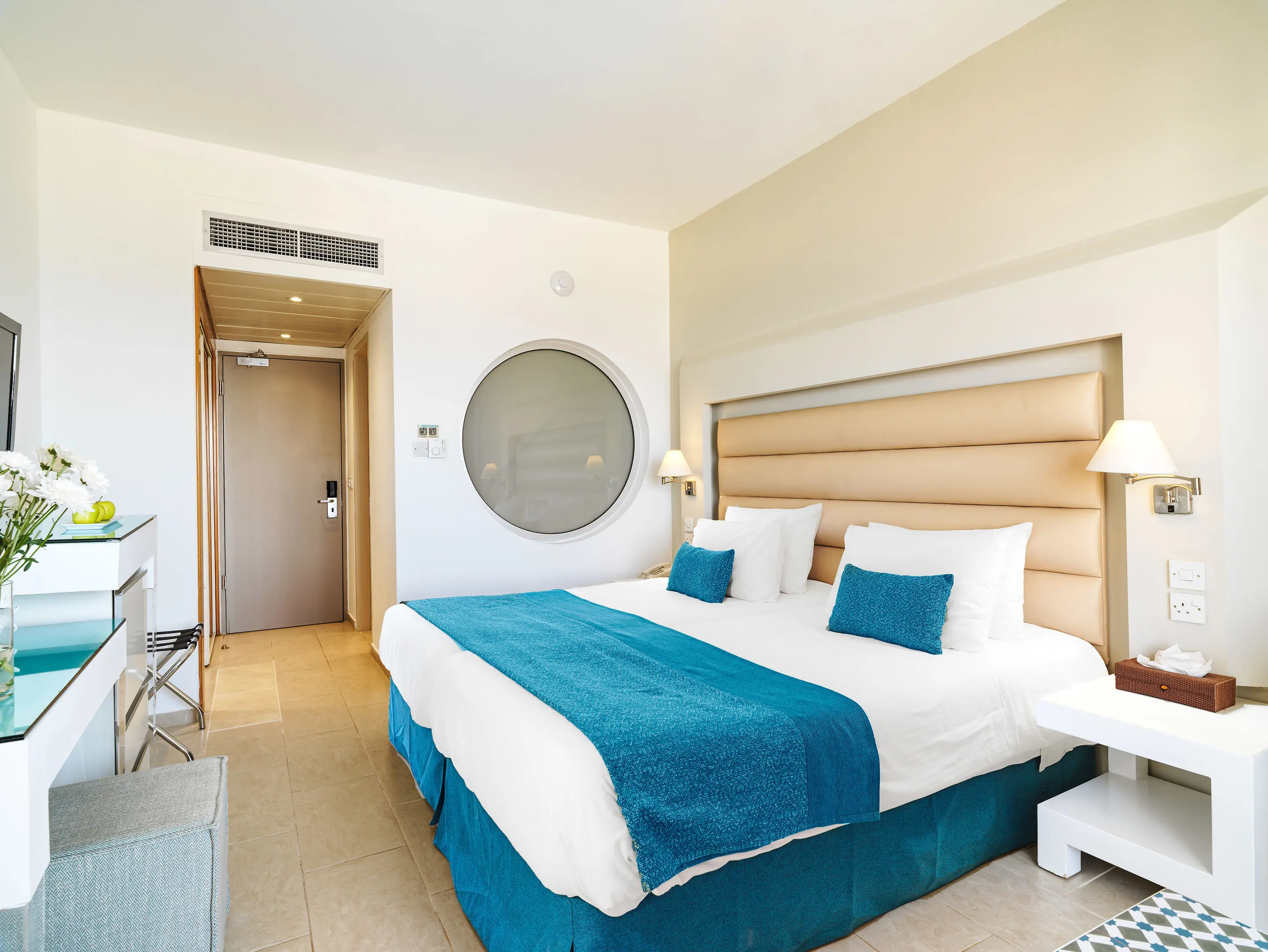 Leonardo Cypria Bay Hotel gallery image 16