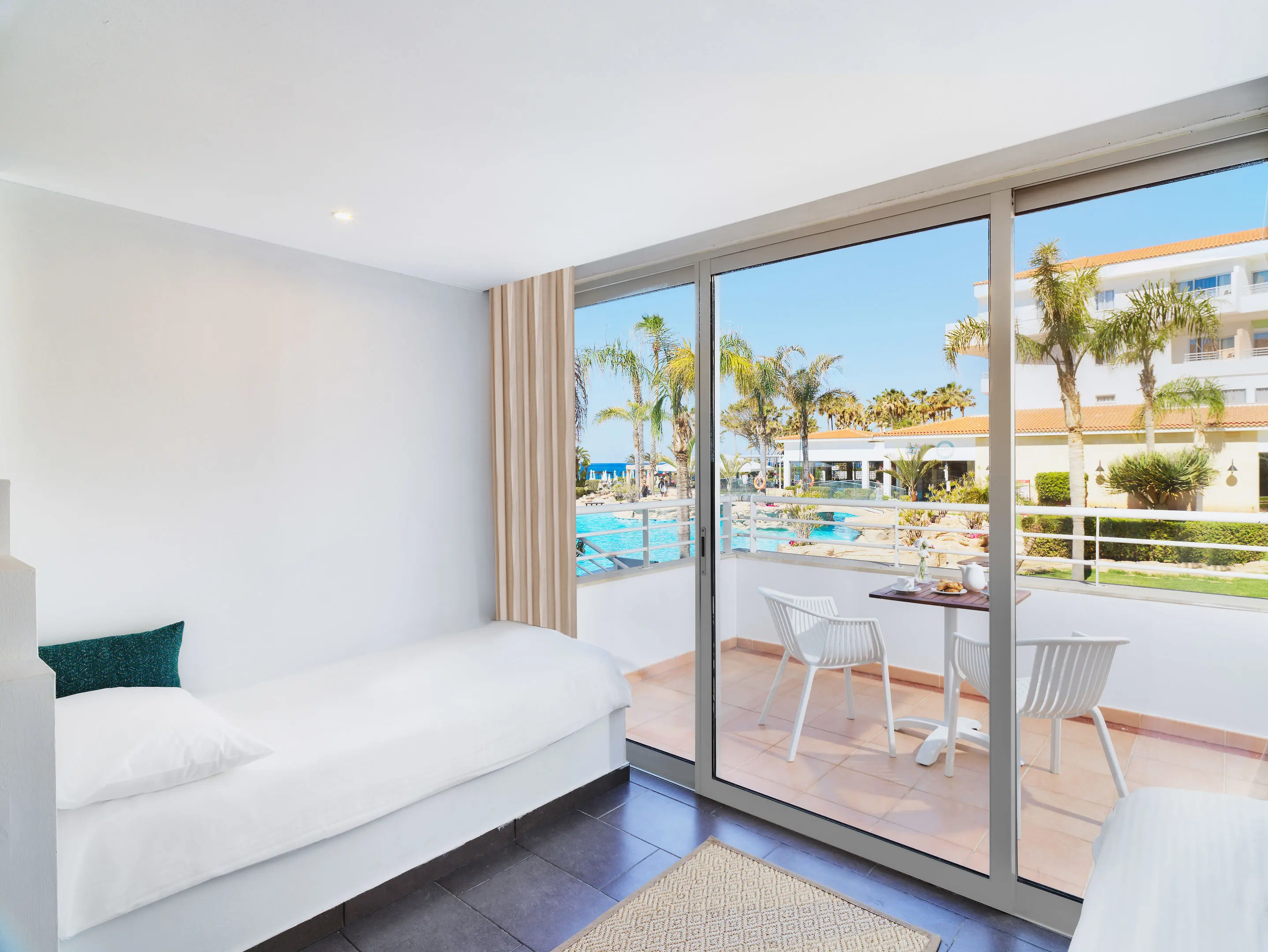 Leonardo Cypria Bay Hotel gallery image 18