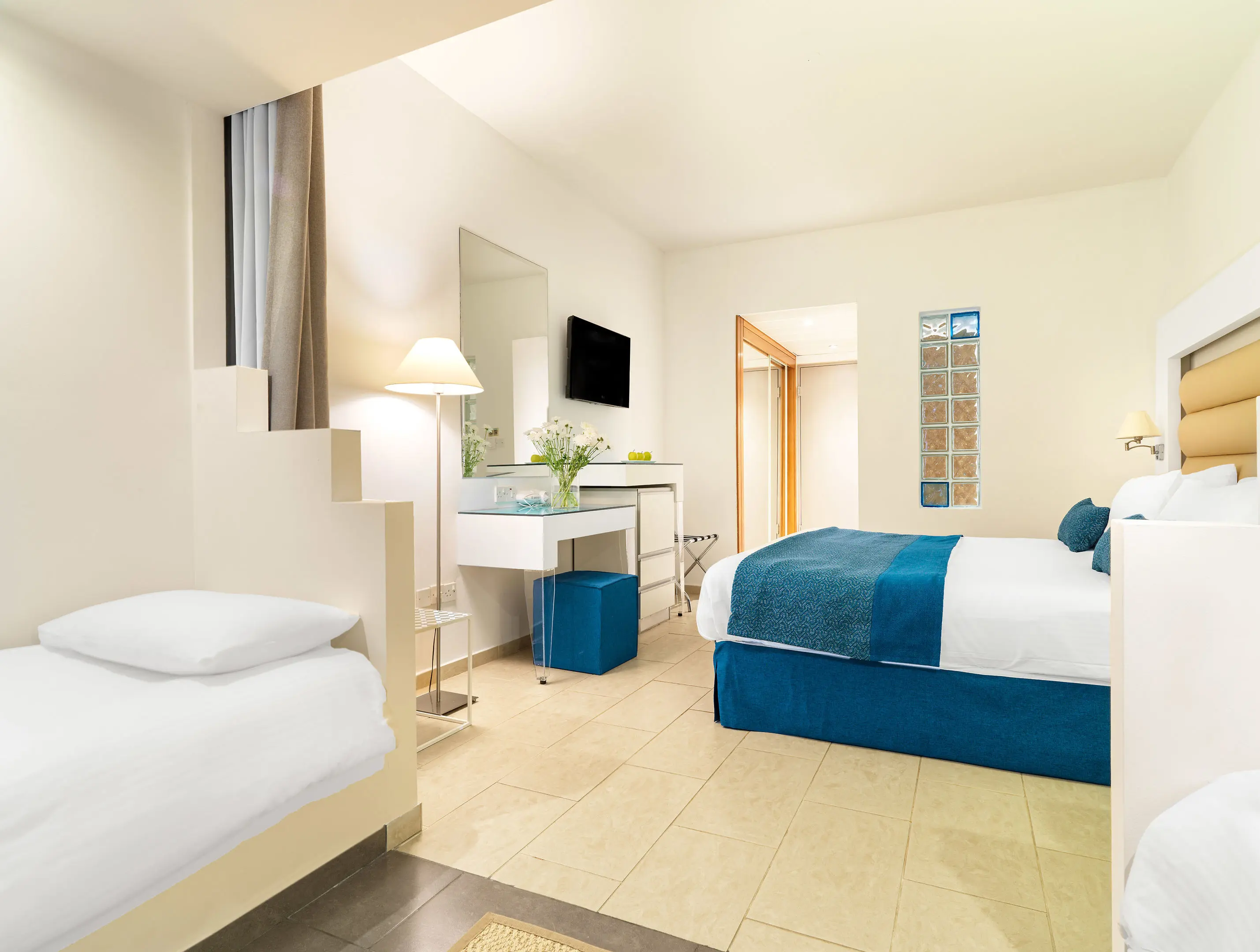 Leonardo Cypria Bay Hotel gallery image 19