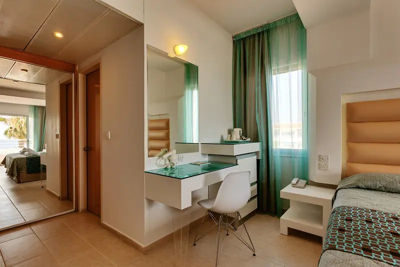 Leonardo Cypria Bay Hotel gallery image 10