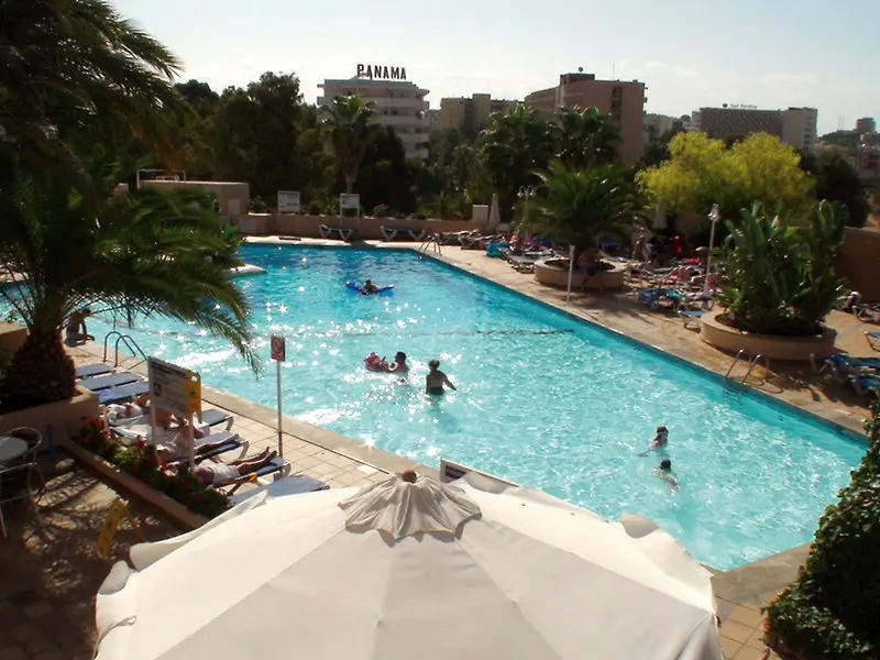 Globales Mimosa Hotel gallery image 2