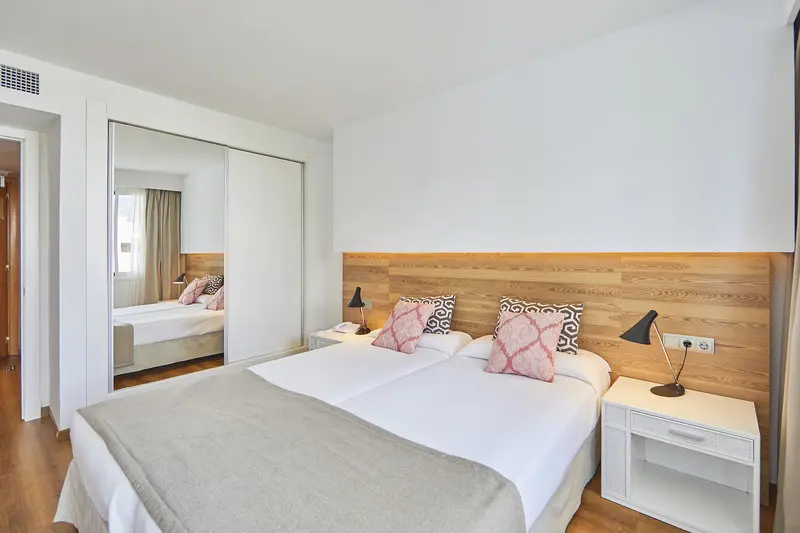 Ponent Mar Apartments gallery image 7
